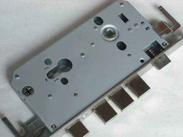 东莞24小时上门开锁公司