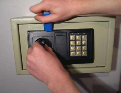 东莞24小时上门开锁公司